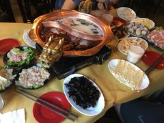 -江湖餐厅–重庆九宫格老火锅