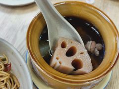 莲藕排骨瓦罐汤-万方圆拌粉瓦罐汤(九江湖滨店)