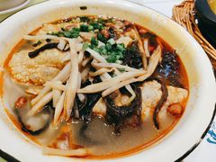 -丽丽三鲜螺蛳粉(田林路店)