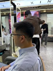 -藤野造型烫发染发