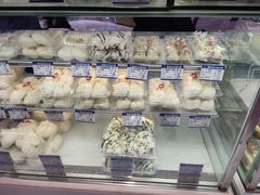-白玉兰食品甜凤店(合生汇店)