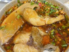 -肖肖酸萝卜鱼火锅(总店)