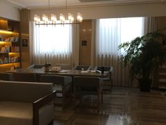 -上海外滩老码头亚朵酒店
