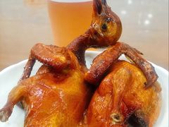 红烧乳鸽-煲煲掂风味煲仔饭餐厅(西区店)