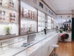-翰佐蔡司小乐圆·依视路星趣控·暴龙眼镜折扣店