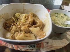 拌馄饨-锡笼记·无锡小笼(水岸店)