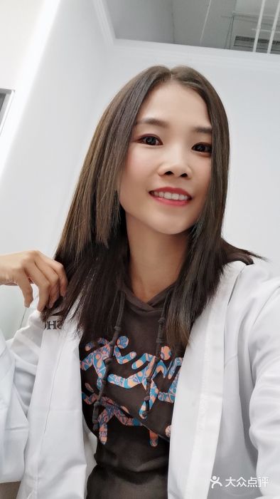 MYYF SALON烫发染发图片