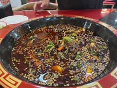 -烧哥美蛙肥肠鱼火锅·十五年社区店