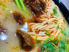 -志权牛肉面(灵山路店)