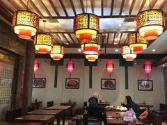 大堂-石头门坎