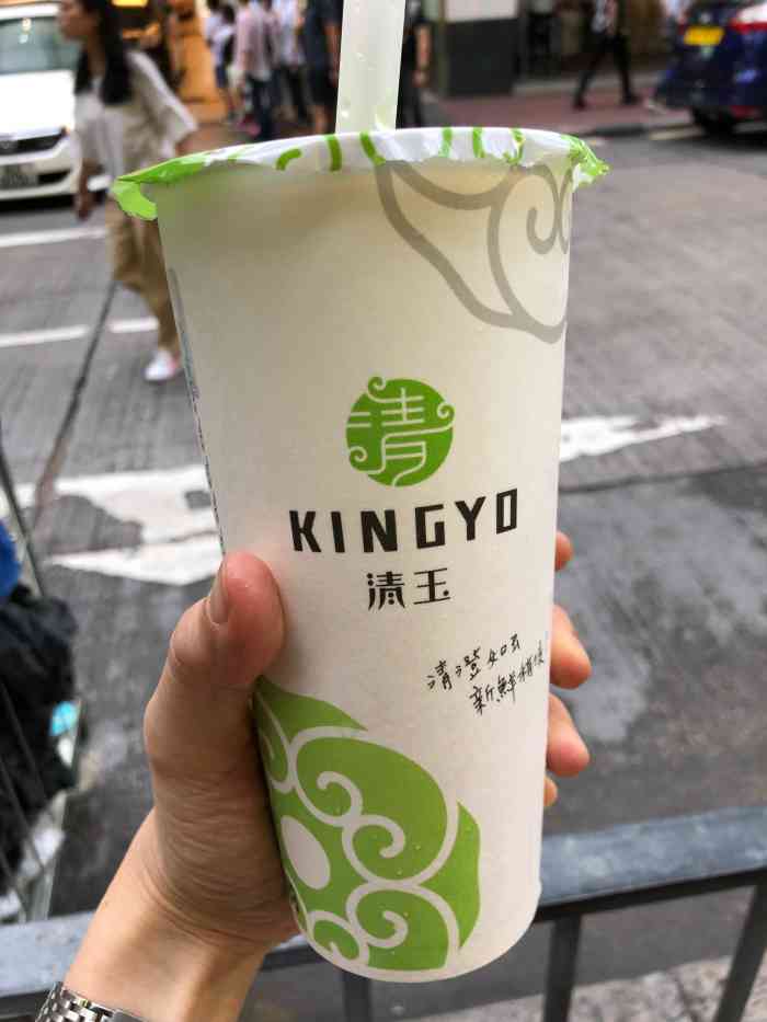 清玉好茶-"呢期珍珠奶茶嘅铺头真系多到试唔晒呀.经过.
