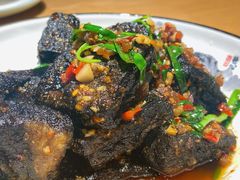 长沙臭豆腐-呷湘厨·鱼汤捞饭·剁椒鱼头·辣椒炒肉(国家会展中心店)