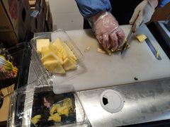 -中百仓储超市有限公司(越秀星汇维港店)