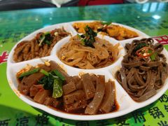 -令氏家外家周秦食府(高新店)