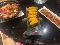 -东口码头·烧鸽子·鱼头泡饼·地方菜(金鹰悦城店)
