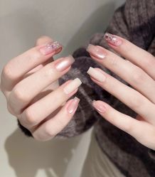-悦指间美甲美睫