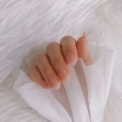 -七彩虹美甲美睫 半永久