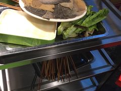 -钢管厂五区小郡肝串串香(奥克斯广场锦城万达店)