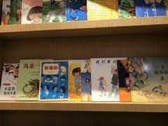 -戊辰亲子游泳俱乐部