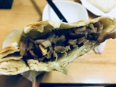 熏肥肠鞋底火烧-宝光熏肉鞋底火烧(新街口店)
