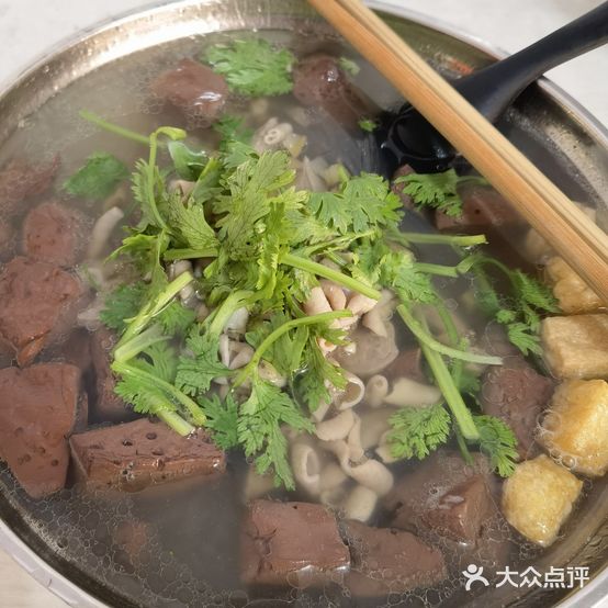 张勤汤包皖凤味鸭血粉丝汤(红花地)