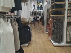 -优衣库(深圳万象天地旗舰店)
