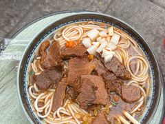 -牛师傅牛肉面(尚隆路店)