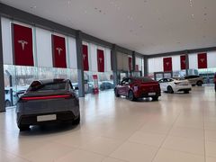 -TESLA 特斯拉(北京后沙峪特斯拉中心)