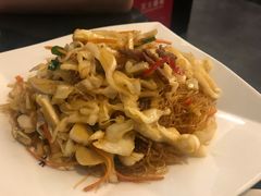 泡菜牛肉粉丝-鹿港小镇(金虹桥国际中心店)