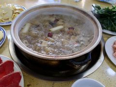 乌鸡野生菌汤-东巴谷野生菌火锅餐厅