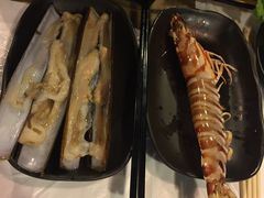 -鲜入围煮花胶鸡海鲜火锅