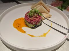 牛肉塔塔配牛油果黑橄榄酱-Solo(衡山路店)