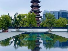 -龙华寺