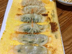 -东来菜馆•手抓海鲜家常菜•海鲜锅贴(鸽子窝店)