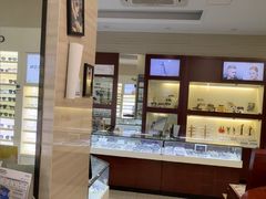 -吴良材眼镜(北中路店)