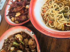 烧大鸡脚-老三样·美食研究中心(世贸路店)