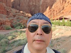 -天山神秘大峡谷