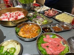 -围炉肉舍•炭烤活鳗•丹东海鲜烤肉(步行街店)