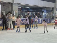 -正佳冰河湾真冰滑冰场