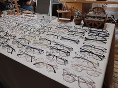 -肆兮眼镜·蔡司·徕卡战略合作店(大坪店)