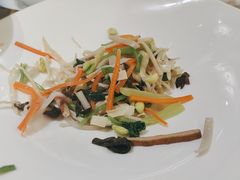 -太阳门淮扬菜(南京博物院店)