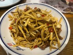 -黄泥岗·地道湖北菜(奥特莱斯店)