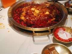 -潮火锅·麻辣牛肉火锅(观音桥方圆·LIVE店)