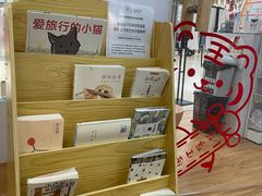 -COLOR PETS 撸猫馆·购猫·猫咖(长风大悦城店)