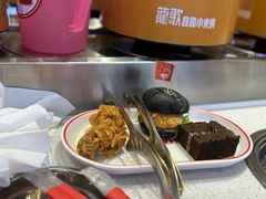 -龍歌自助小火锅(市北CBD万达店)