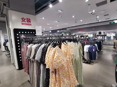 -唯品会(北京国瑞城店)
