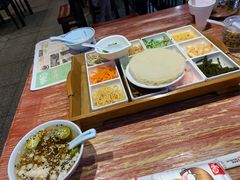 狮峰路三姨妈丝娃娃-怪噜范·老贵阳街头名小吃(汇金星力城店)