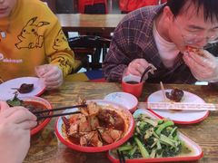 -老闵田螺馆·南昌特色小炒(梦时代店)