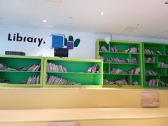 -爱睿思儿童早教亲子游泳(万象城店)