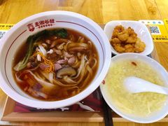 -呷佬·长沙手工米粉(金沙江路店)